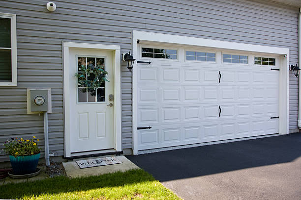 24/7 Emergency Garage Door Panel Replacement experts in St. Lawrence, PA
